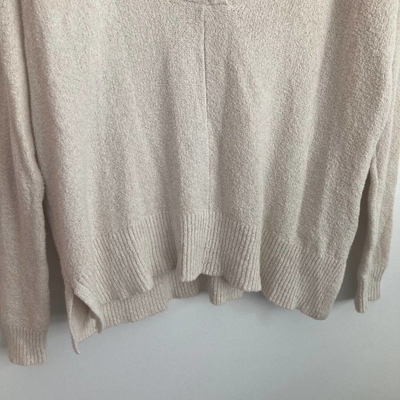 Lilla P cashmere blend v-neck sweater - Picture 3 of 8